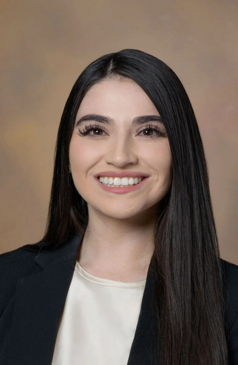 Annika Arzate headshot