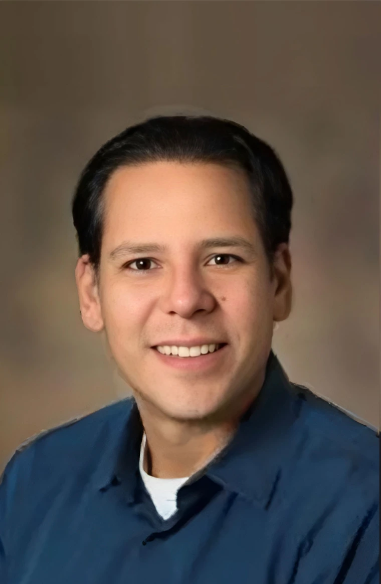 Joshua Estavillo headshot